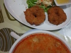 -Jungle Kitchen