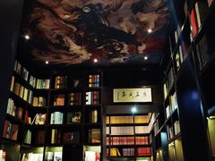 -钟书阁(松江泰晤士小镇店)