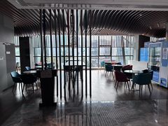 -珠海拱北口岸智选假日酒店