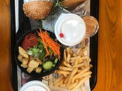 -The Habit Burger Grill 哈比特汉堡(复兴soho店)