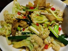 -关东小磨东北菜(上海长风大悦城店)