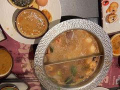 -牛YO寿喜烧·铁板烧和牛火锅自助(市府恒隆店)