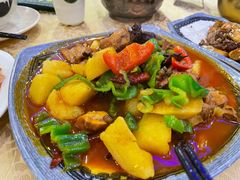 特色的大盘鸡-维吾尔餐厅(宜山路店)