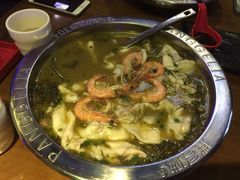 -胖哥俩肉蟹煲(万国店)