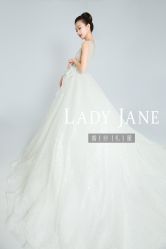 -Lady  Jane高端婚纱礼服馆