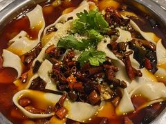 -晓彭肥肠鸡·泡椒鸡火锅(水木天地店)