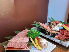 -炼火烤肉店