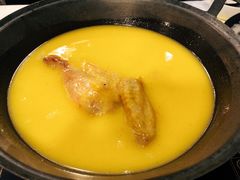 -鲜入围煮花胶鸡海鲜火锅