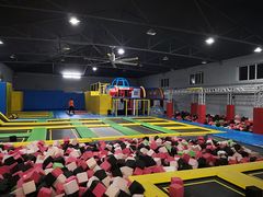 -Bounce Factory反弹工厂蹦床公园(群力店)