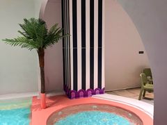 -涨巢·潮玩水疗局