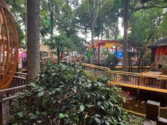 -二荆条·蜀鲜汇城市森林火锅