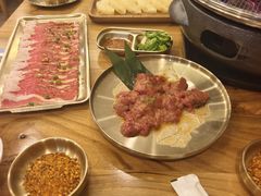 -青瓦餐厅·生鱼片·韩园烤肉(西塔店)