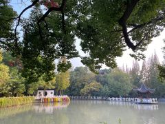 -汇龙潭