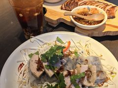 -大头虾越式风味餐厅(光明广场店)