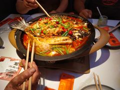 -鸣记脆皮烤鱼·海鲜烤鱼(三八广场店)