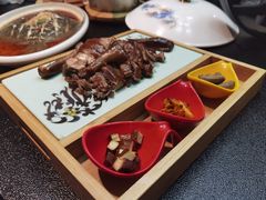 -有红鸡毛店·川菜(建设路店)