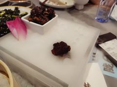 意大利黑醋肋排-桂满陇·蟹黄小笼汤包(巴黎春天浦建店)