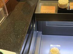 -爱回收(打浦桥日月光店)