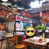 猫咪大佬打卡 | 带老妈吃盖饭