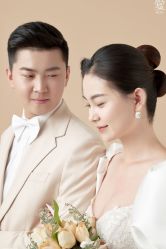 -蒙太奇婚纱摄影(万达店)