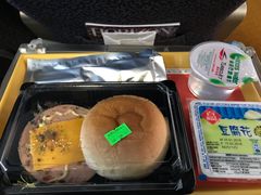 -信德中旅船务管理有限公司