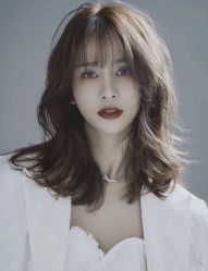 -变画·发型STUDIO