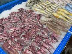 -渔人湾码头海鲜市场负二楼