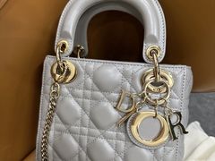 -小飞侠奢侈品回收 寄卖 养护(宝山宝龙广场店)