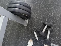 -乐刻运动健身(同曦假日百货店)