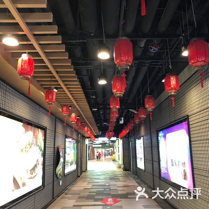 庆春广场-地铁站