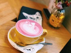 红丝绒拿铁-W CAFE(甜爱路店)
