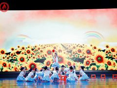 -西安小天鹅艺术团(曲江Alice店)