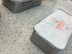 -小董哥烤串·爆汁大油边(故宫店)