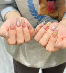 -桃色美甲沙龙