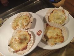 芝士焗扇贝-芭菲盛宴·环球美食(解放碑英利国际店)