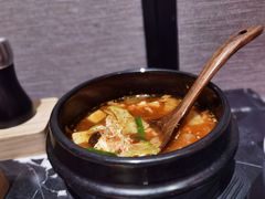 -山川小町·极番烧肉(新地假日广场店)