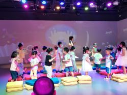 -小鸡哆哆故事屋·儿童乐园(嘉里城店)