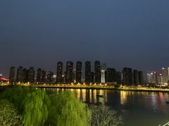 -南京眼步行桥