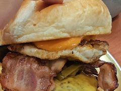 火烤墨西哥鲜椒牛肉汉堡-魏斯理汉堡(西安沣东吾悦店)