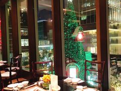 靠窗位-夏宫中餐厅(静安香格里拉店)