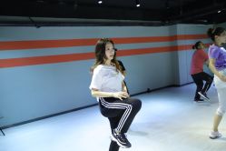 -舞樾舞蹈工作室