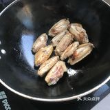 【厨房白中白 都会做的一道菜 可乐鸡翅哈哈】