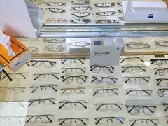 -沪睛眼镜蔡司官方授权店(金桥佳林路店)