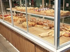 -焙丽拾光(麦凯乐直营店)