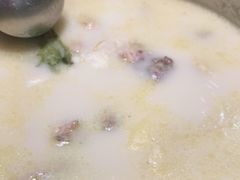 -洪氏嗨捞·猪肚鸡火锅(阳光天地店)