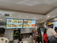 -歹歹的加个面过油肉拌面