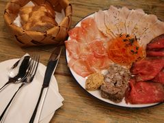 前菜拼盘-羽深肉铺 Steak & Wine