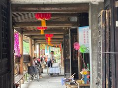 -丝绸小镇荻港古村