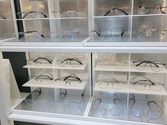-沫芮眼镜·蔡司·依视路·尼康明月(环创店)