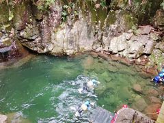 -安吉龙王山峡谷漂流
